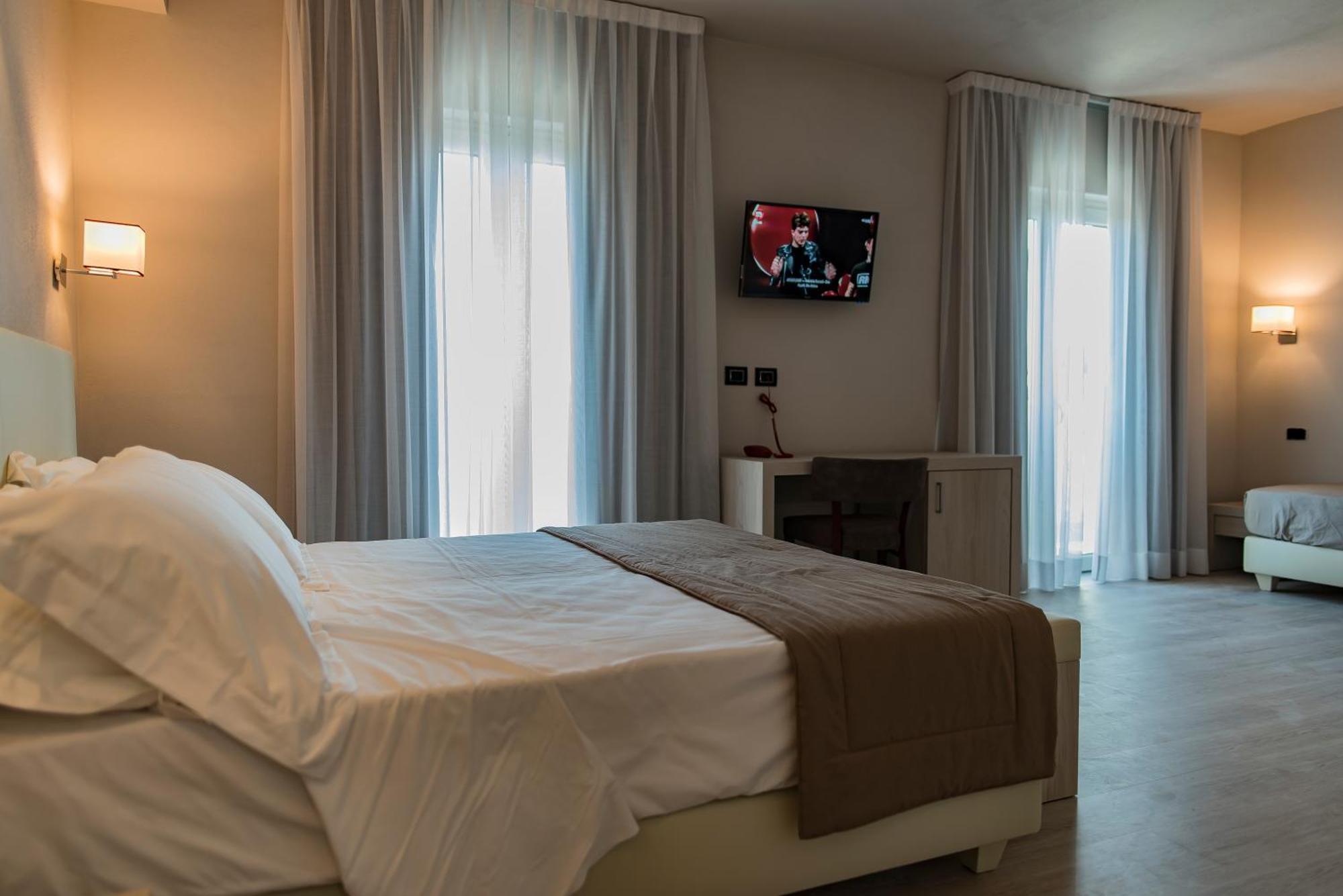 Hotel Villa Barsanti Пьетразанта Экстерьер фото