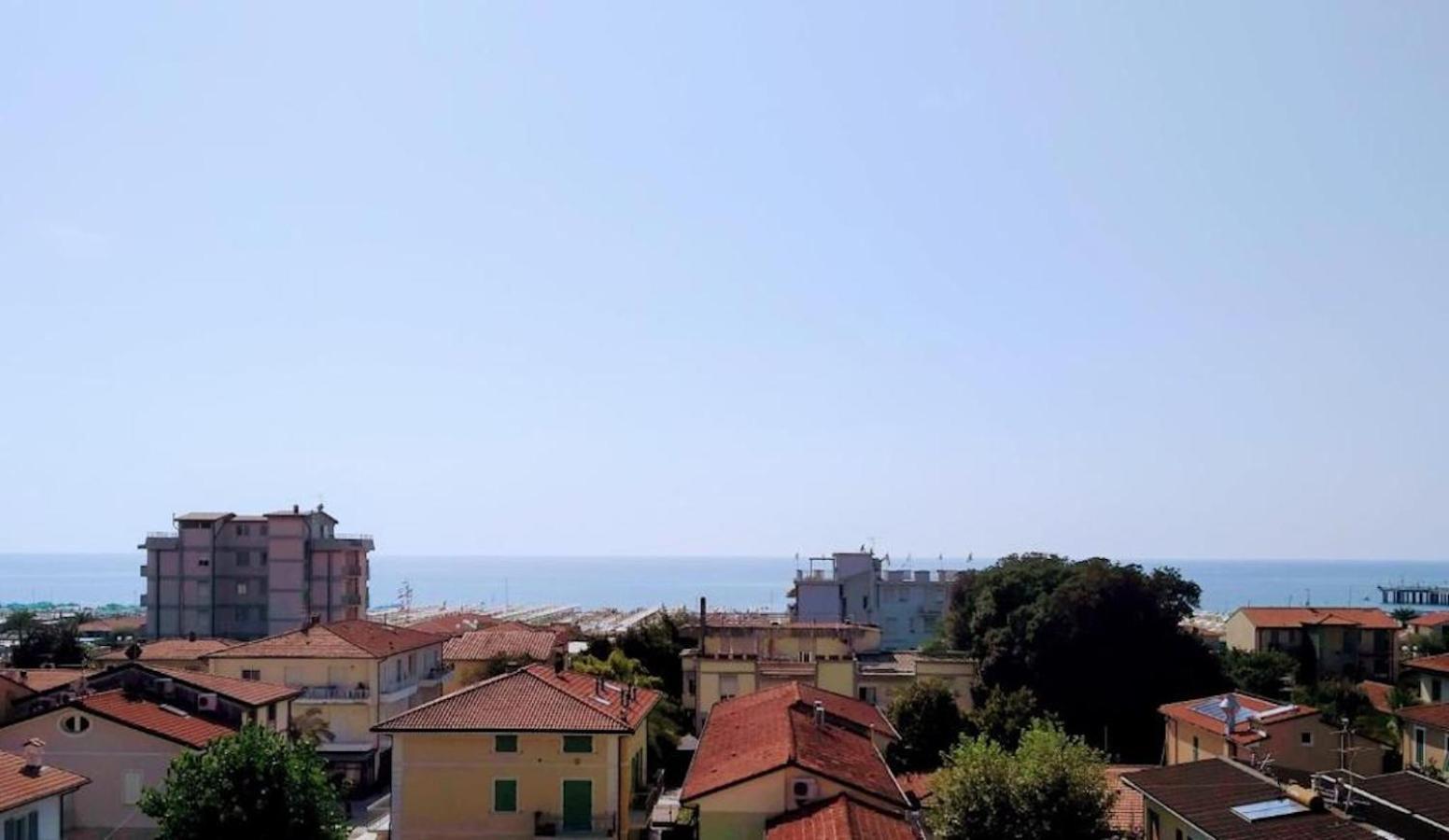 Hotel Villa Barsanti Пьетразанта Экстерьер фото